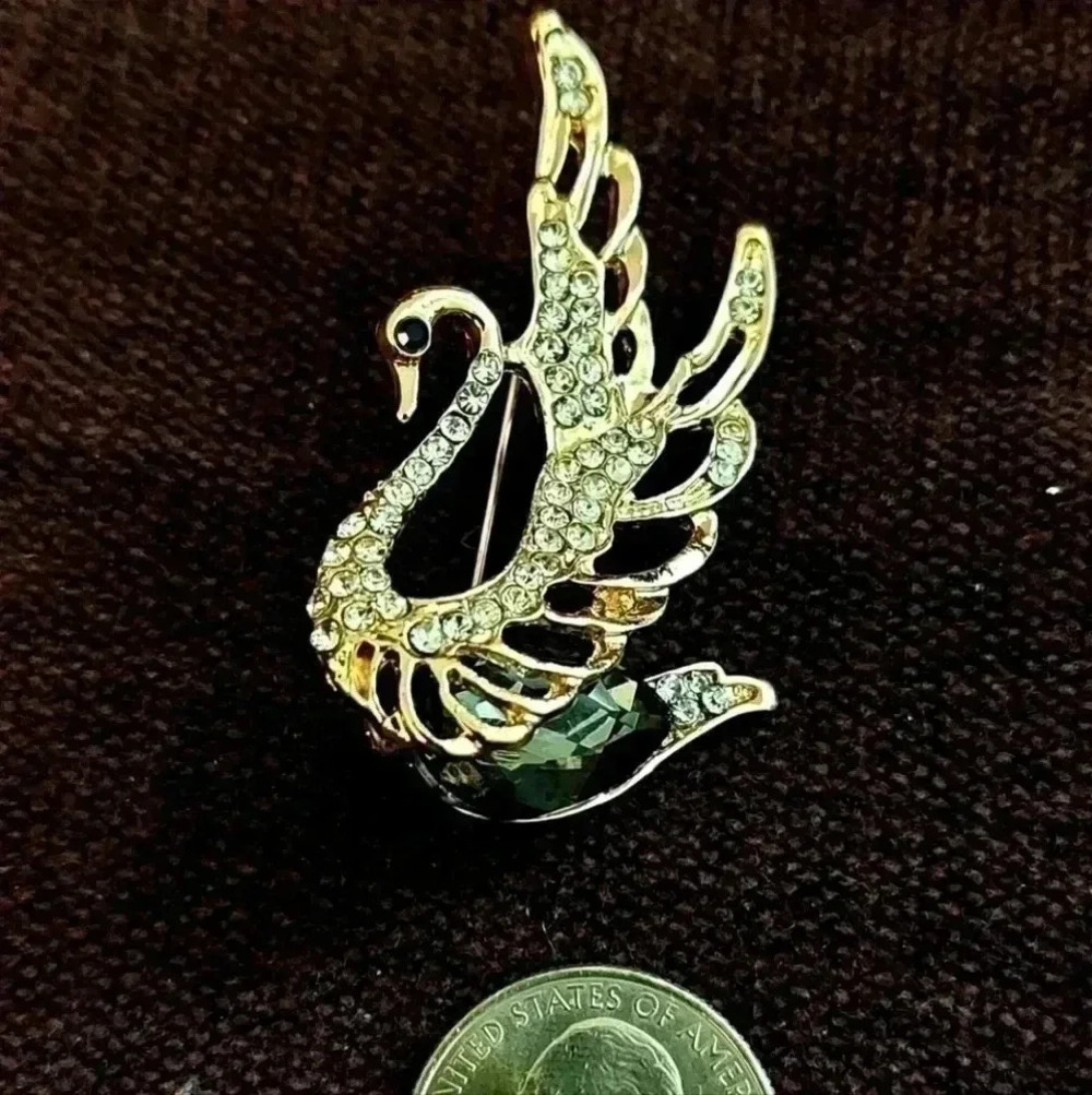 Swan Hot Cloth Dress Hat Brooch
